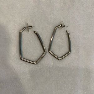 Kendra Scott lonnie hoop earring